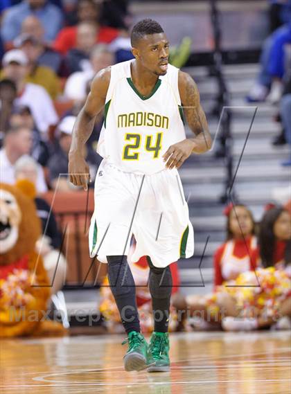 Thumbnail 1 in Yates vs. Madison (UIL 3A Final) photogallery.
