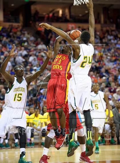 Thumbnail 3 in Yates vs. Madison (UIL 3A Final) photogallery.