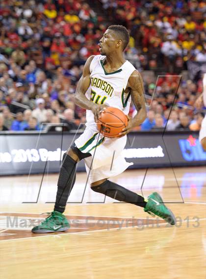 Thumbnail 3 in Yates vs. Madison (UIL 3A Final) photogallery.
