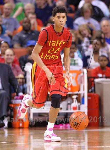 Thumbnail 1 in Yates vs. Madison (UIL 3A Final) photogallery.