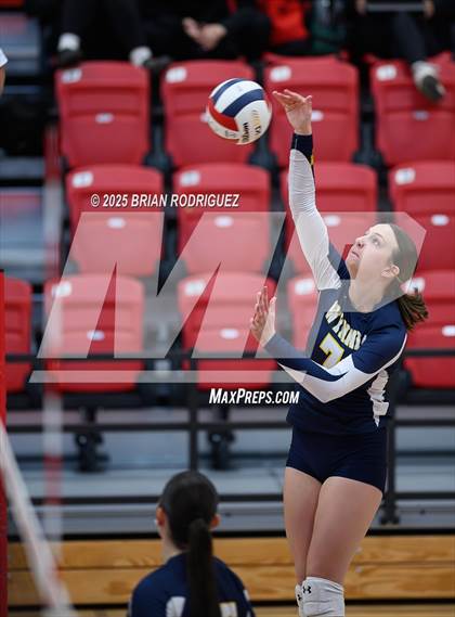 Thumbnail 2 in Wynne vs. Highland (AAA 4A East Regional Round 1) photogallery.