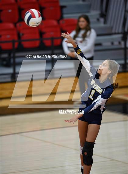 Thumbnail 3 in Wynne vs. Highland (AAA 4A East Regional Round 1) photogallery.