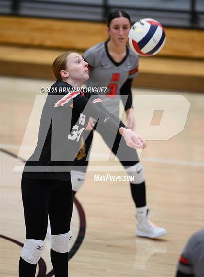 Thumbnail 3 in Wynne vs. Highland (AAA 4A East Regional Round 1) photogallery.