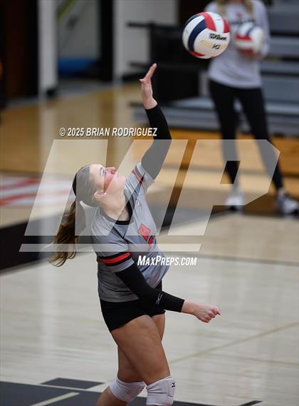 Thumbnail 3 in Wynne vs. Highland (AAA 4A East Regional Round 1) photogallery.