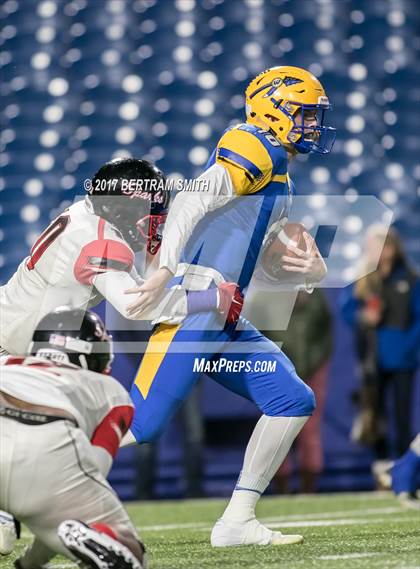 Thumbnail 3 in South Park vs. West Seneca West (Section 6 Class B Final) photogallery.