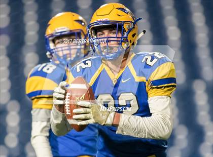 Thumbnail 2 in South Park vs. West Seneca West (Section 6 Class B Final) photogallery.
