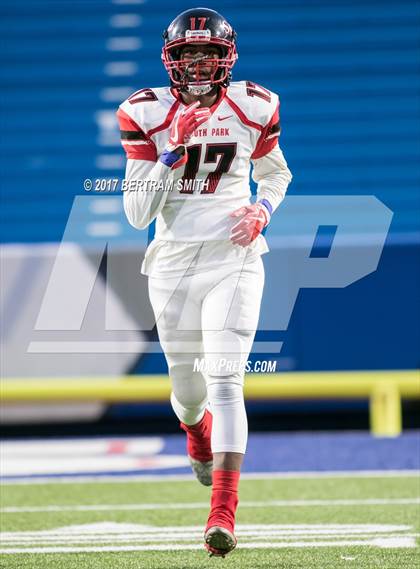 Thumbnail 2 in South Park vs. West Seneca West (Section 6 Class B Final) photogallery.