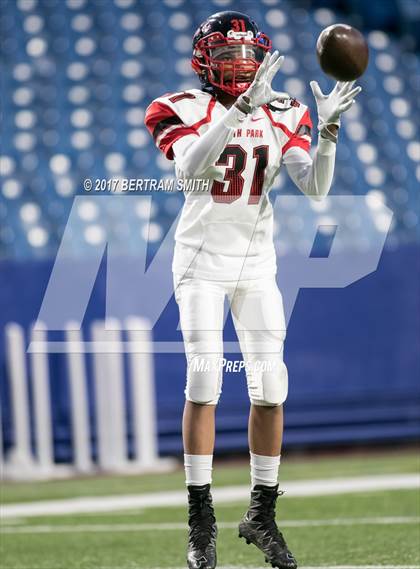 Thumbnail 3 in South Park vs. West Seneca West (Section 6 Class B Final) photogallery.