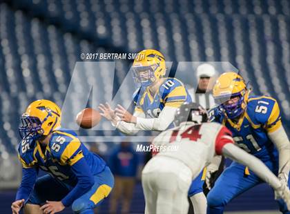Thumbnail 1 in South Park vs. West Seneca West (Section 6 Class B Final) photogallery.