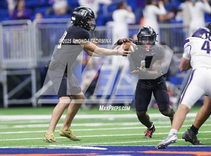 Thumbnail 2 in Boerne vs. Randle (UIL 5A D2 Football Semifinal) photogallery.