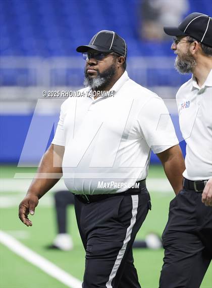 Thumbnail 1 in Boerne vs. Randle (UIL 5A D2 Football Semifinal) photogallery.