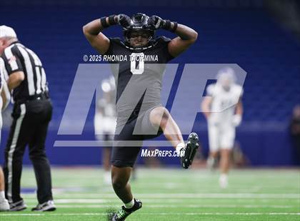 Thumbnail 2 in Boerne vs. Randle (UIL 5A D2 Football Semifinal) photogallery.