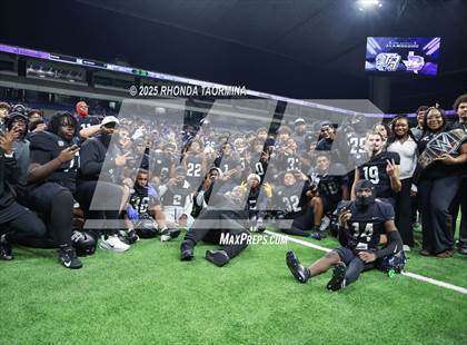 Thumbnail 1 in Boerne vs. Randle (UIL 5A D2 Football Semifinal) photogallery.