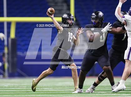 Thumbnail 2 in Boerne vs. Randle (UIL 5A D2 Football Semifinal) photogallery.