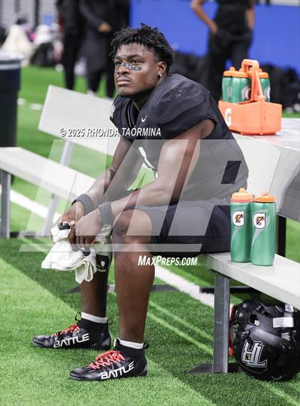 Thumbnail 1 in Boerne vs. Randle (UIL 5A D2 Football Semifinal) photogallery.