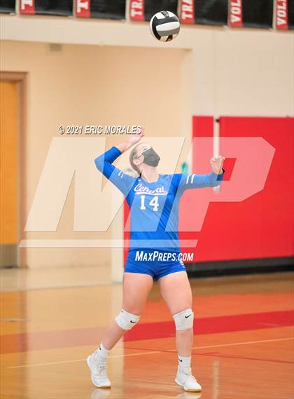 Thumbnail 3 in Kearny vs Central (CIF SDS D5 FINAL) photogallery.