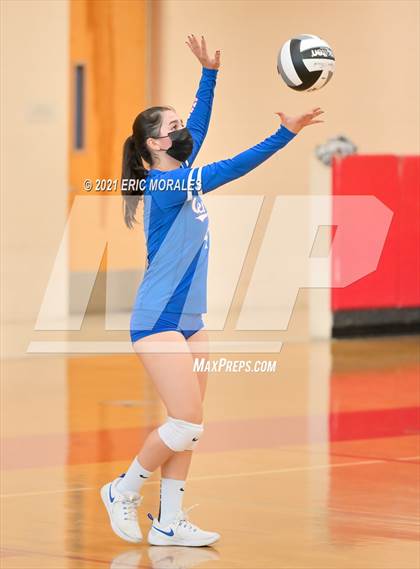 Thumbnail 3 in Kearny vs Central (CIF SDS D5 FINAL) photogallery.