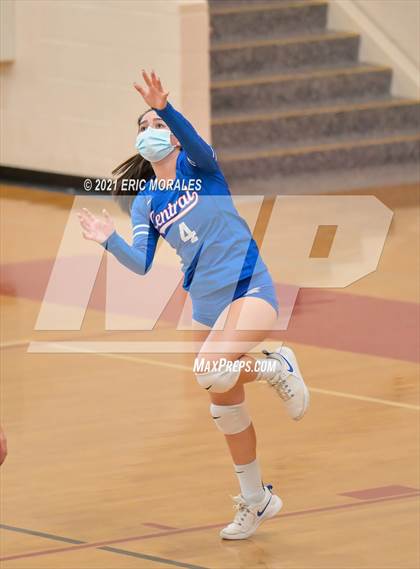Thumbnail 2 in Kearny vs Central (CIF SDS D5 FINAL) photogallery.