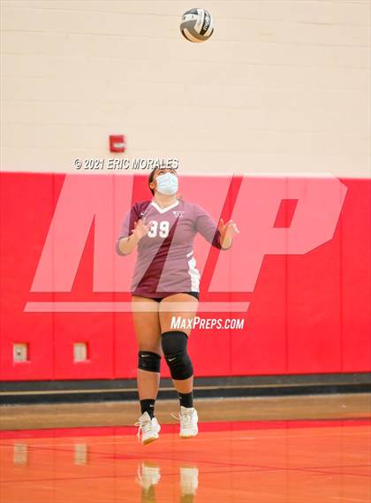 Thumbnail 2 in Kearny vs Central (CIF SDS D5 FINAL) photogallery.