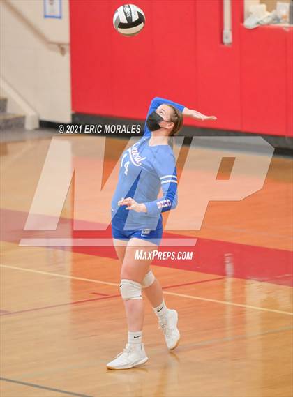 Thumbnail 3 in Kearny vs Central (CIF SDS D5 FINAL) photogallery.