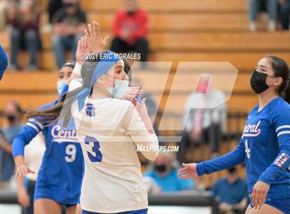 Thumbnail 1 in Kearny vs Central (CIF SDS D5 FINAL) photogallery.