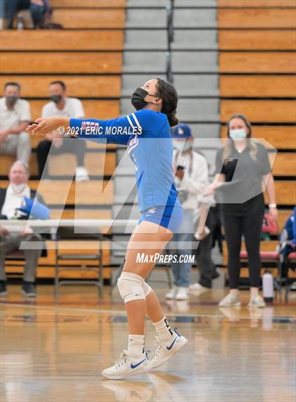 Thumbnail 2 in Kearny vs Central (CIF SDS D5 FINAL) photogallery.