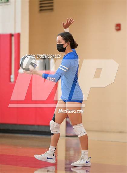 Thumbnail 3 in Kearny vs Central (CIF SDS D5 FINAL) photogallery.