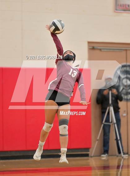 Thumbnail 2 in Kearny vs Central (CIF SDS D5 FINAL) photogallery.