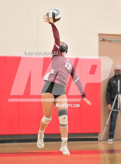 Thumbnail 3 in Kearny vs Central (CIF SDS D5 FINAL) photogallery.