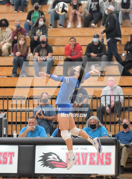 Thumbnail 2 in Kearny vs Central (CIF SDS D5 FINAL) photogallery.