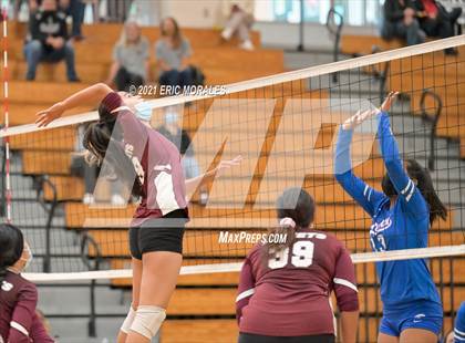 Thumbnail 3 in Kearny vs Central (CIF SDS D5 FINAL) photogallery.