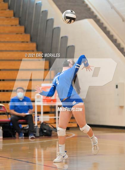 Thumbnail 1 in Kearny vs Central (CIF SDS D5 FINAL) photogallery.