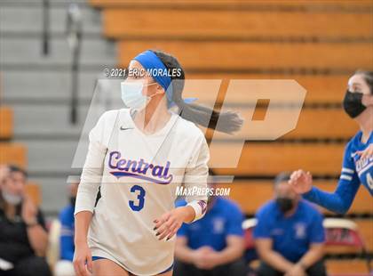 Thumbnail 2 in Kearny vs Central (CIF SDS D5 FINAL) photogallery.