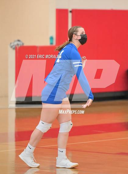 Thumbnail 3 in Kearny vs Central (CIF SDS D5 FINAL) photogallery.