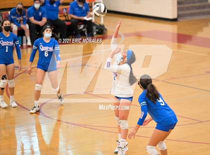 Thumbnail 1 in Kearny vs Central (CIF SDS D5 FINAL) photogallery.