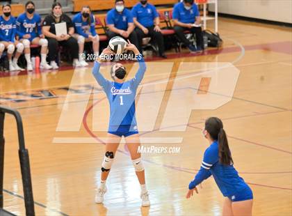 Thumbnail 3 in Kearny vs Central (CIF SDS D5 FINAL) photogallery.
