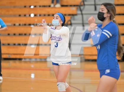 Thumbnail 3 in Kearny vs Central (CIF SDS D5 FINAL) photogallery.