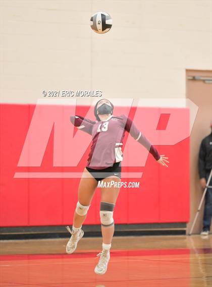 Thumbnail 2 in Kearny vs Central (CIF SDS D5 FINAL) photogallery.