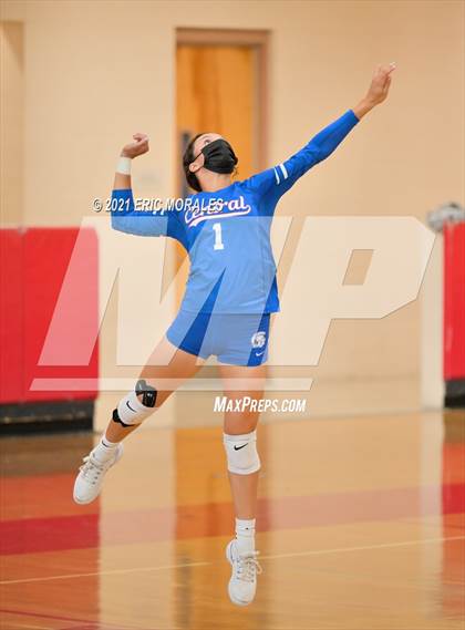 Thumbnail 2 in Kearny vs Central (CIF SDS D5 FINAL) photogallery.