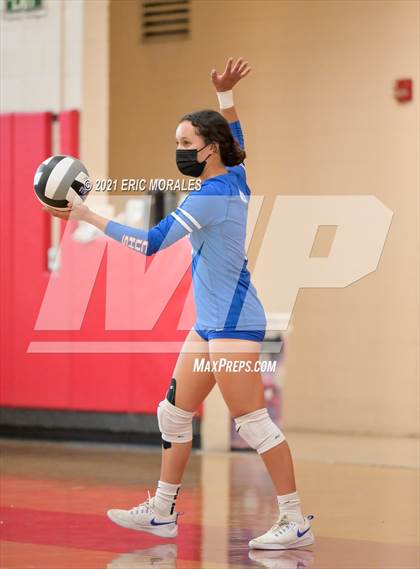 Thumbnail 1 in Kearny vs Central (CIF SDS D5 FINAL) photogallery.