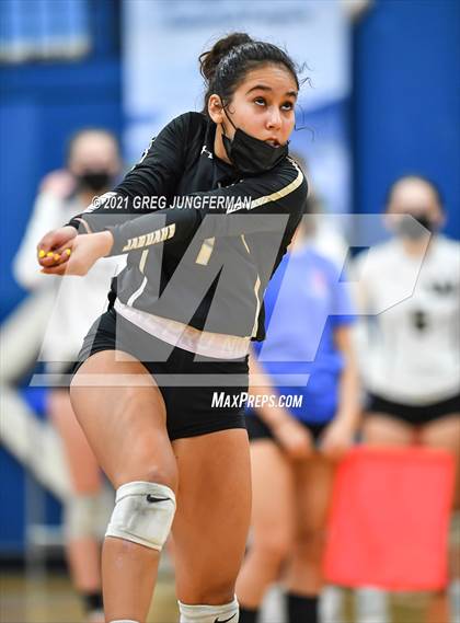 Thumbnail 3 in Windsor @ Tamalpais photogallery.