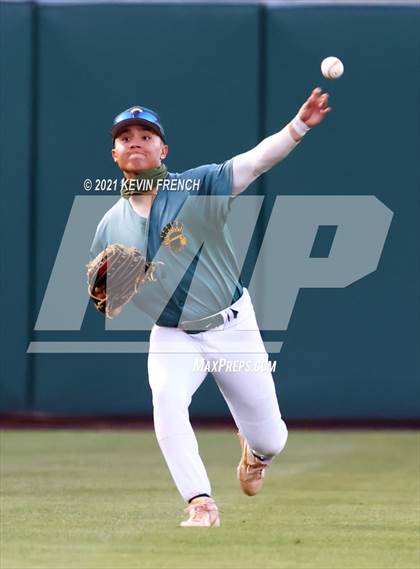 Thumbnail 2 in Salpointe Catholic @ Canyon del Oro (AIA 4A Semifinal) photogallery.