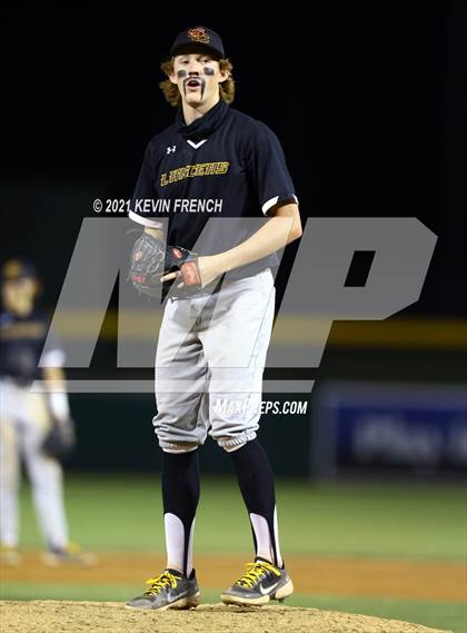 Thumbnail 2 in Salpointe Catholic @ Canyon del Oro (AIA 4A Semifinal) photogallery.