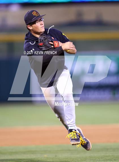 Thumbnail 2 in Salpointe Catholic @ Canyon del Oro (AIA 4A Semifinal) photogallery.