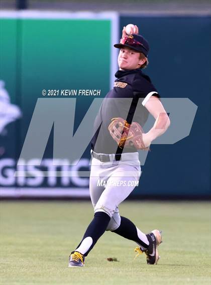 Thumbnail 2 in Salpointe Catholic @ Canyon del Oro (AIA 4A Semifinal) photogallery.