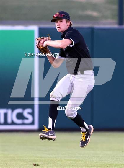 Thumbnail 3 in Salpointe Catholic @ Canyon del Oro (AIA 4A Semifinal) photogallery.