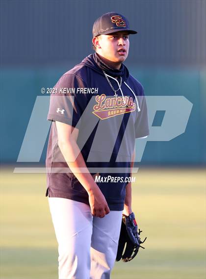 Thumbnail 1 in Salpointe Catholic @ Canyon del Oro (AIA 4A Semifinal) photogallery.