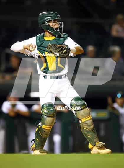 Thumbnail 2 in Salpointe Catholic @ Canyon del Oro (AIA 4A Semifinal) photogallery.