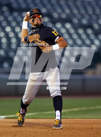 Thumbnail 3 in Salpointe Catholic @ Canyon del Oro (AIA 4A Semifinal) photogallery.