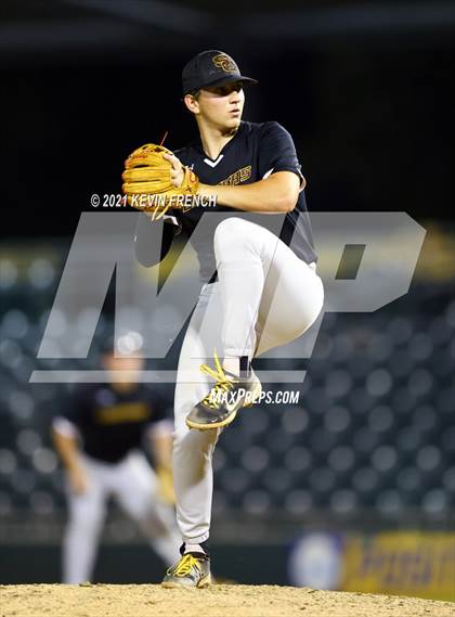 Thumbnail 3 in Salpointe Catholic @ Canyon del Oro (AIA 4A Semifinal) photogallery.
